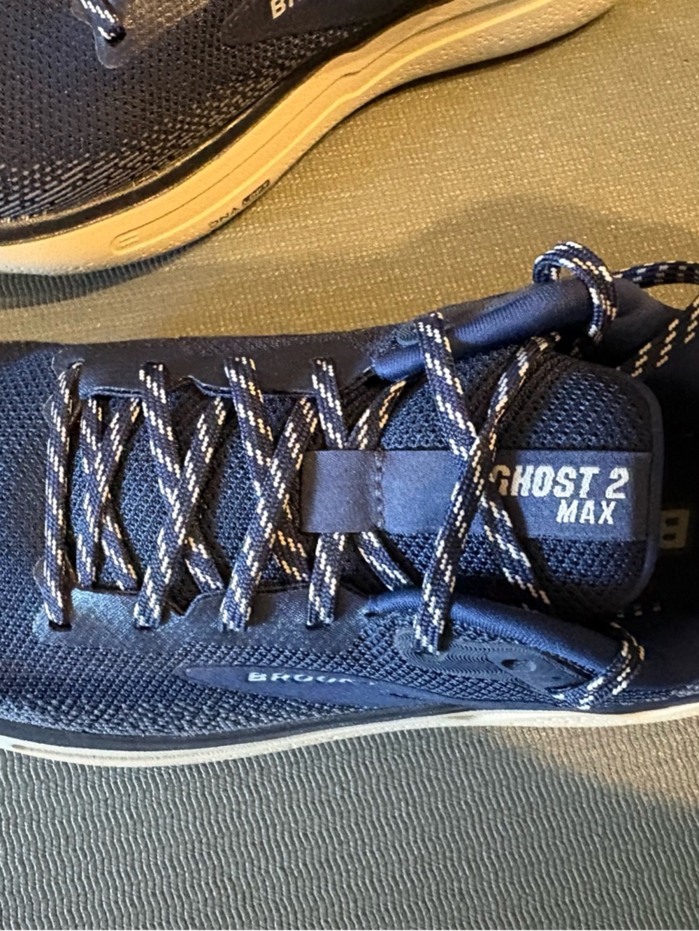 Brooks Men's Ghost Max 2 Running Shoes in Navy with White Accents - Picture 2 of 6